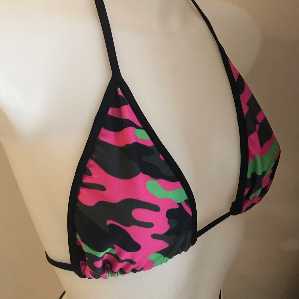 Bikini - Picture 4 of 7